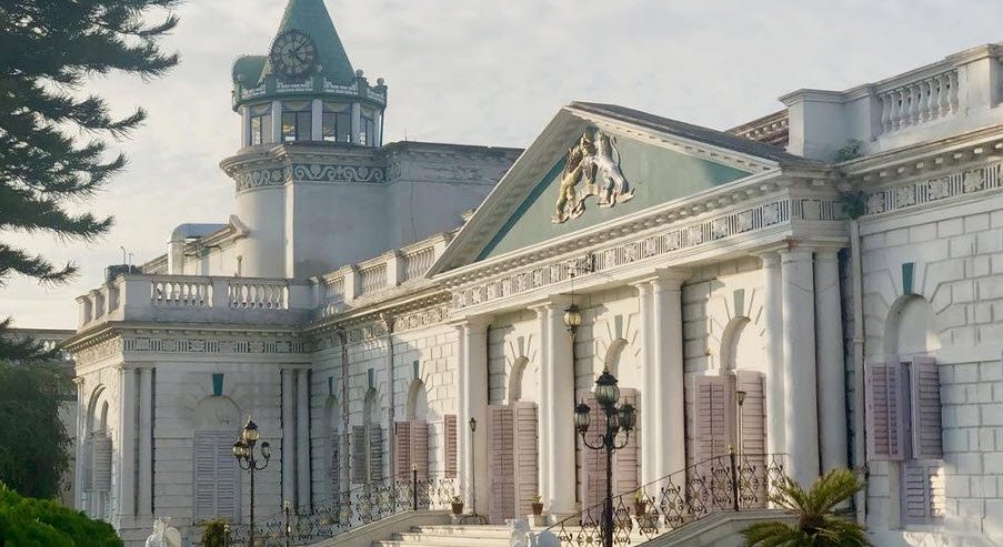 Cossimbazar Palace, Murshidabad, West Bengal - Vushii.com